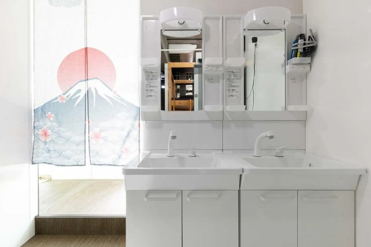 Hotel Adonis Tokyo - Dormitory Share Room For Male Only At City Center Hostel